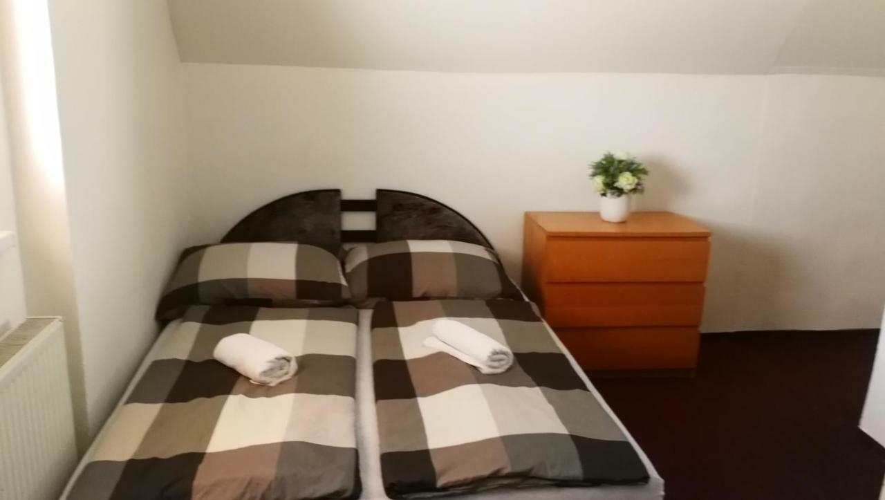 Chata Eliska Guest House สตารา เลชนา ภายนอก รูปภาพ